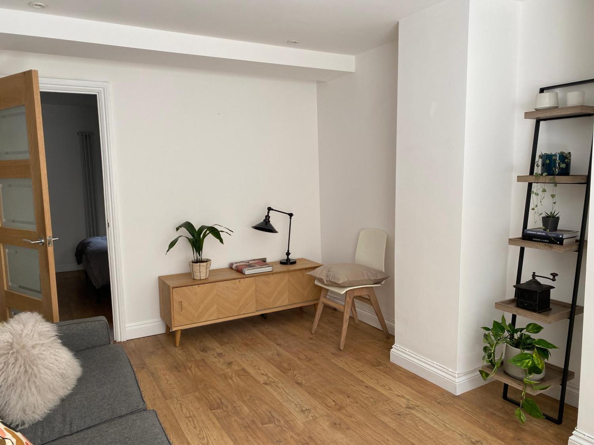 Stylish Garden Flat Londra