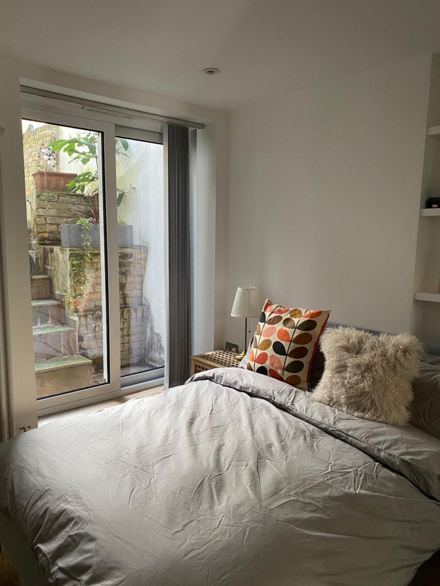 Stylish Garden Flat Londra